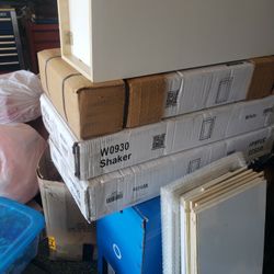 3 Shaker White W0930 Cabinets In Original Boxes