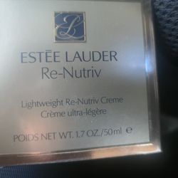 CREMA  ESTEE LAUDER ( RE-NUTRIV)