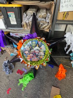 Halloween 3-d  star piñata