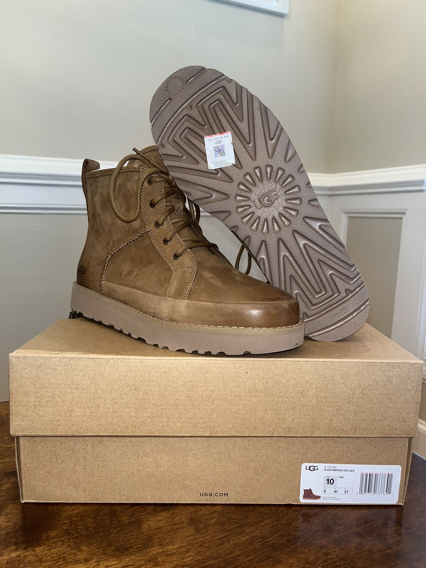 NEW Womens UGG deconstructed lace boots