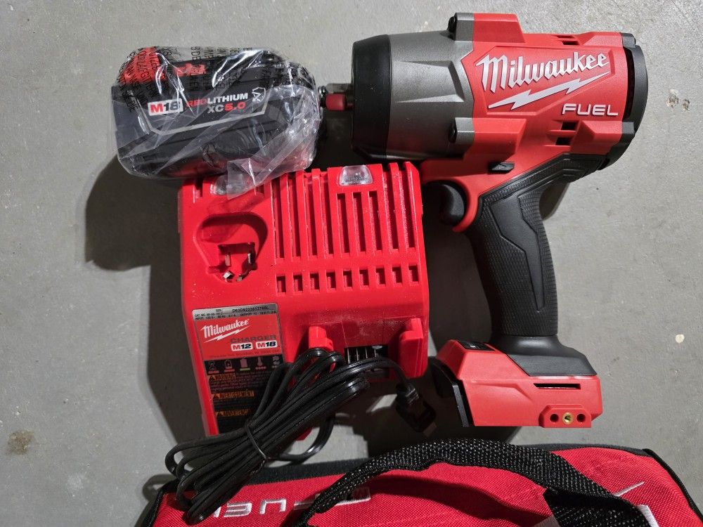 Milwaukee M18 Fuel Impact Wrench ½ High Torque Kit