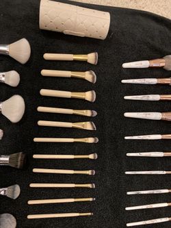 BH Cosmetics Brushes