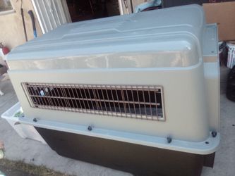 Petmate Ultra Vari Dog Kennel 36"Lx25" WX 27"