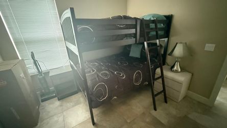 Full-size bunk bed