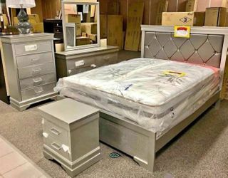 Vendo Juego de Cuarto matrimonial 