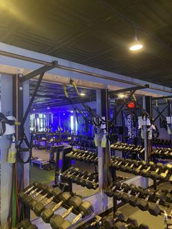 Wall Mount Pull Up Brackets (w Bar)