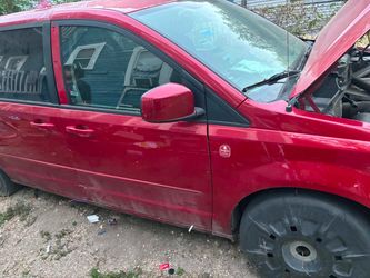 2013 dodge caravan have title junk