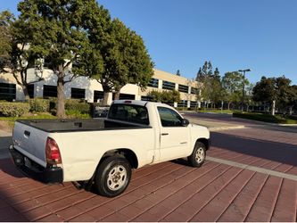 Toyota Tacoma 5 speed Manual 4 cylinder