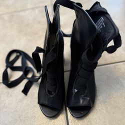 Black Leg Tie Peep Toe Booties With Block Heel