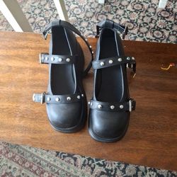 Mary Jane's Wedge Heart Buckles