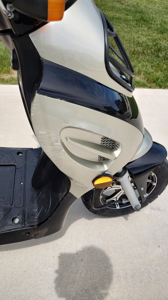 2021 49cc Scooter