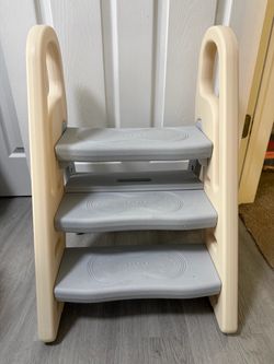 Foldable Step Stool for Kids - Grey