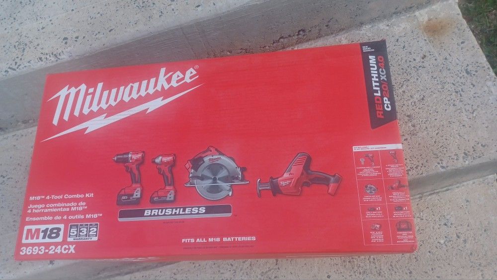 Milwaukee 18-Volt Lithium-Ion Brushless Cordless Combo Kit (4-Tool) with 2-Batteries, 1-Charger and Tool Bag