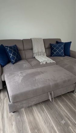 Modern Gray Microfiber Sectional Sofa with Storage Chaise & Adjustable Features – Great Condition!