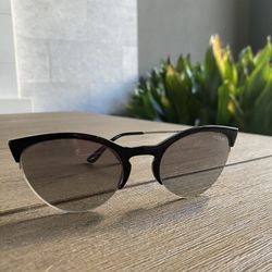 Vogue Cat-Eye Sunglasses – Black & Gold Frame