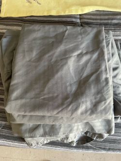 Gray Bed Sheet Set. King