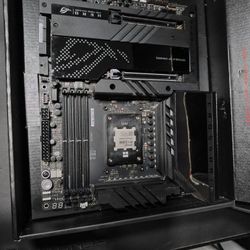Asus Rog Crosshair X670E Hero