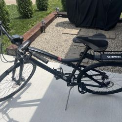 Specialized Centrum 17.5 Sport Bike with Thule 4 Bike Rack