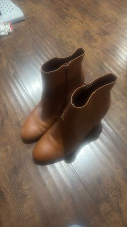 8W Brown Boots