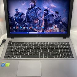 i7…GAMING. ASUS NÓTEBOOK LAPTOP And has VIRTUAL DJ install. Already with 500 Songs8 GENERATION …256 Gb SSD( capacity )…12.00 GB -RAM . SUPER FAST