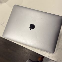 MACBOOK AIR 13-inch 2020