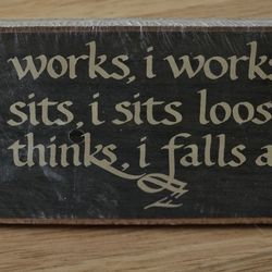 Black and white wooden quote plaque with a touch of rustic charm #cottagevibes #homedecor