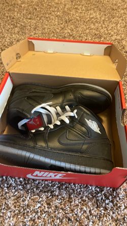 Jordan 1 Black Metallic