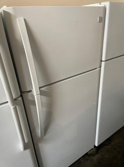 Great deal: White Kenmore Top Mount Refrigerator — glass shelves