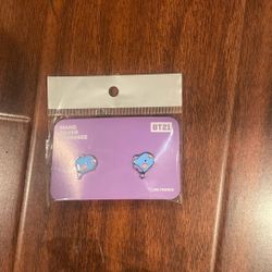 Earrings BT21