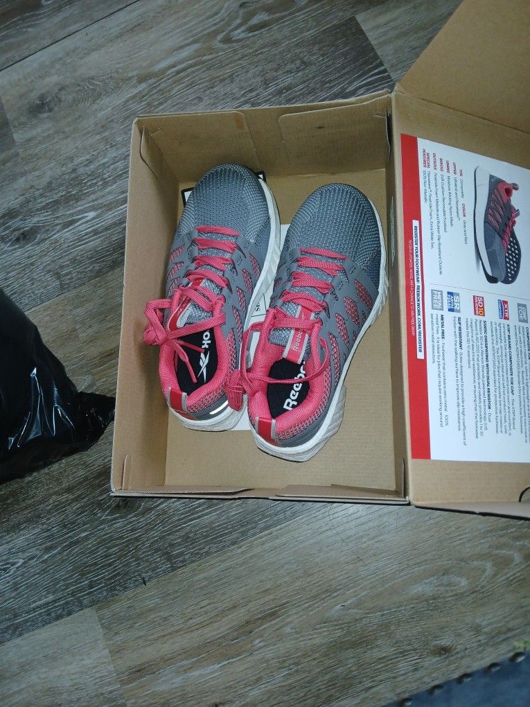 New Women Reebok Tennis