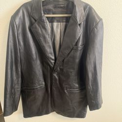 Roundtree Men’s Black Leather Jacket