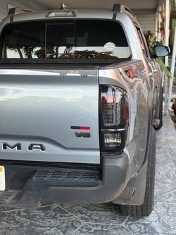 Taillight luz trasera Tacoma 2021
