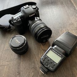 Canon EOS 7D DSLR w Two Lenses And Speedlight