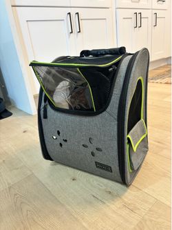 Cat or small dog backpack carrier