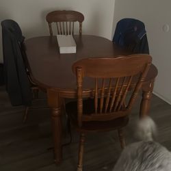 Dining Room Table And Chairs 