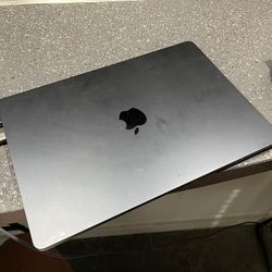 MacBook Air 15.3 Inch