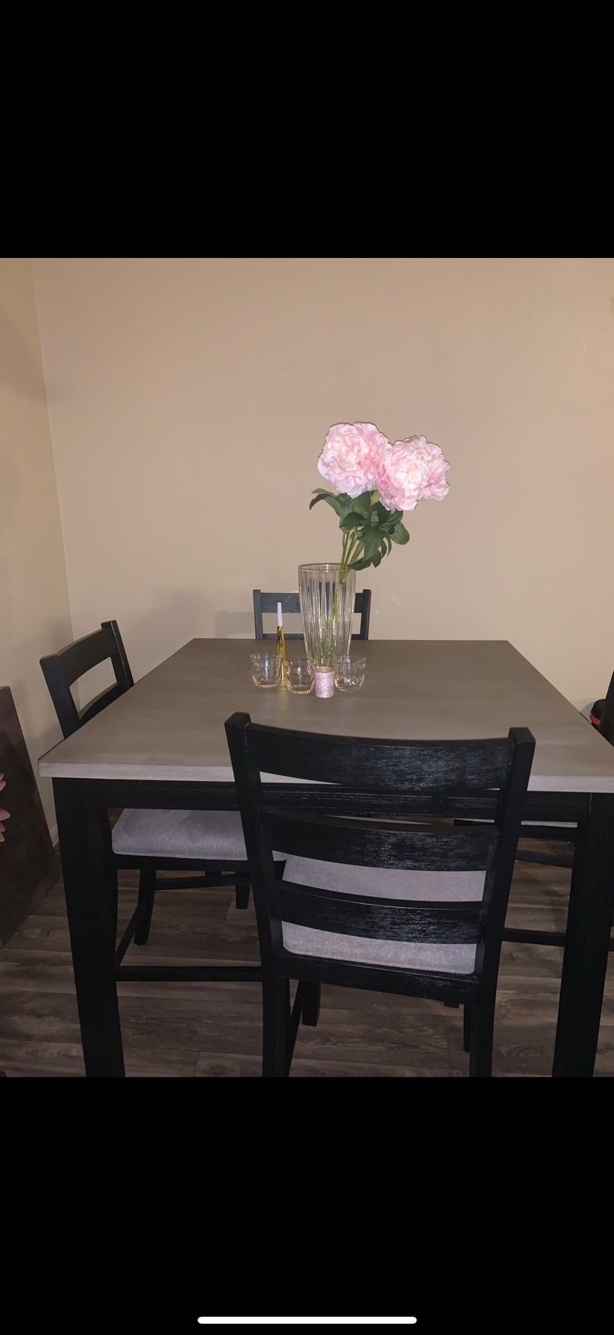 RC Willey Dining Room Table