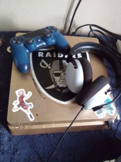 Ps4 all cords and controller and mic