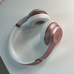 Beats Solo3 Wireless – Rose Gold (Used, Fully Working) 