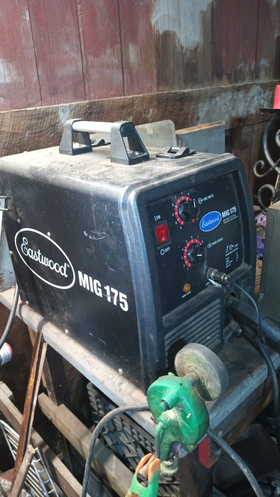 Eastwood Mig 175 Welder And Large Gas Tank