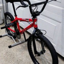 2005 GT ZERO 20" BMX BIKE 