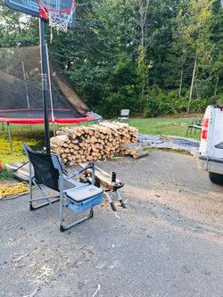 Wood splitter and wood for winter
