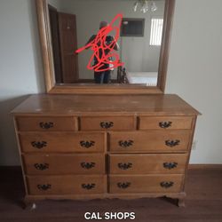 VINTAGE CAL SHOPS COLONIAL BEDROOM SET KING SIZE