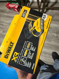 DeWalt POWERSTACK 3.5 ah battery and charger