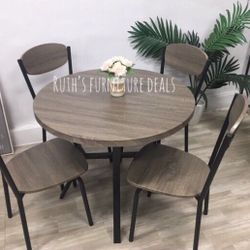 Cute Small Dining Set Round 35”Dia.
