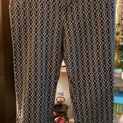 WB #  1043 Ladies Size 16 Merona Stretch Capri