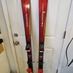 Snow Skis (165cm)