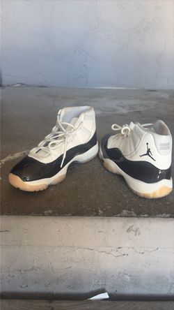 Air Jordan 11 Retro Concord Sneakers