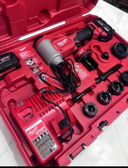 Brand new Milwaukee tools   * Milwaukee M18 FORCE LOGIC hydraulic knockout tool