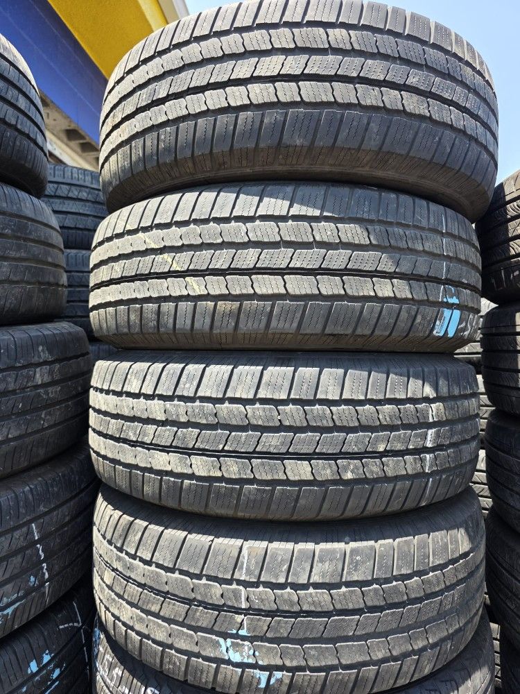 225 65 17 Tires Con 80% De Vida Las 4 De La Marca Michelín